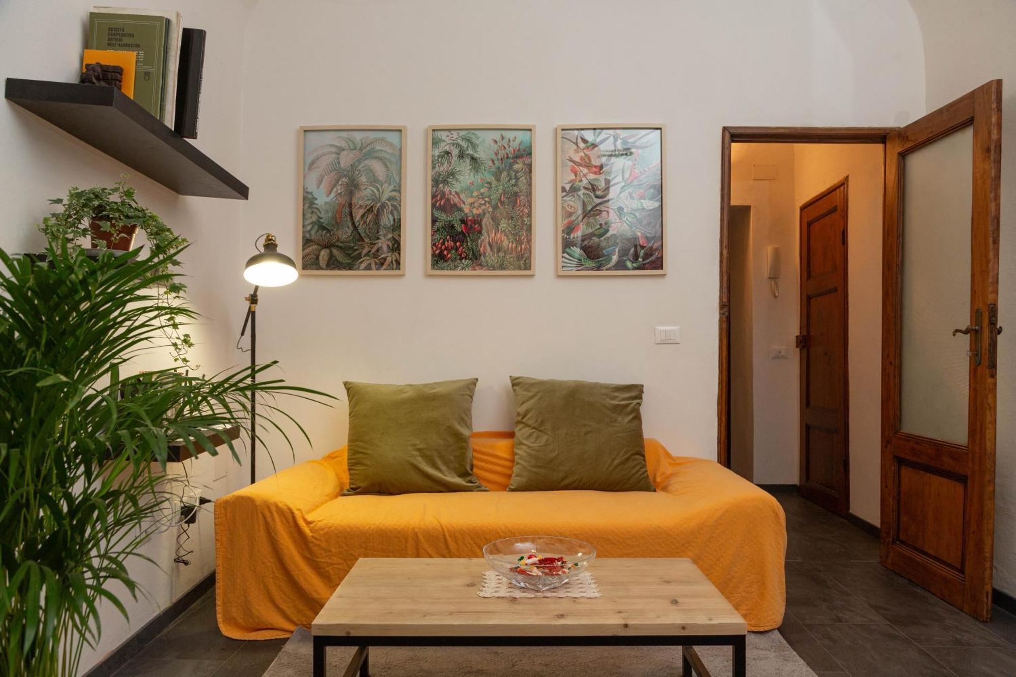 Il Cantuccio- Appartamento In Centro Con Giardino Volterra Esterno foto
